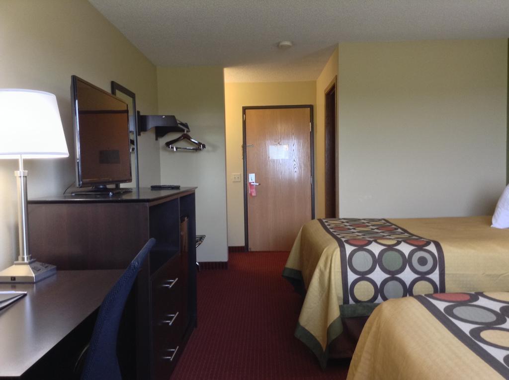 Super 8 By Wyndham Grinnell Ia Kamer foto
