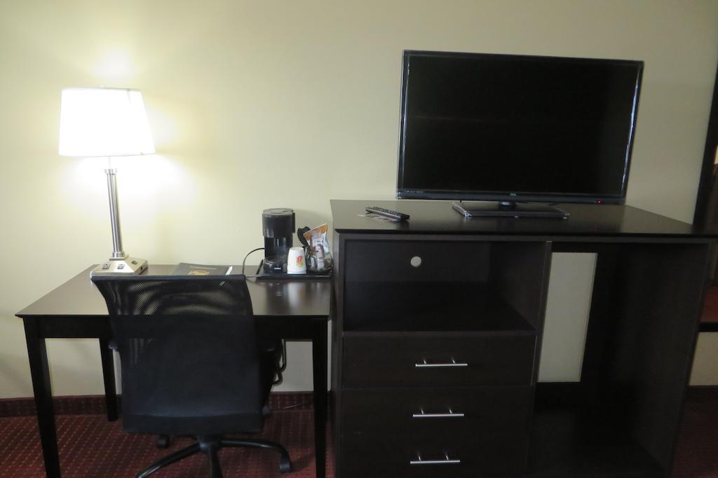 Super 8 By Wyndham Grinnell Ia Kamer foto